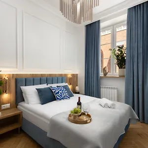 Movo Prestige Old Town Apartment